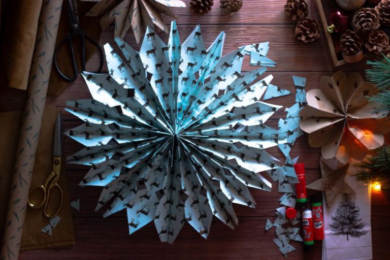 Case Mod DIY - white and blue star decor