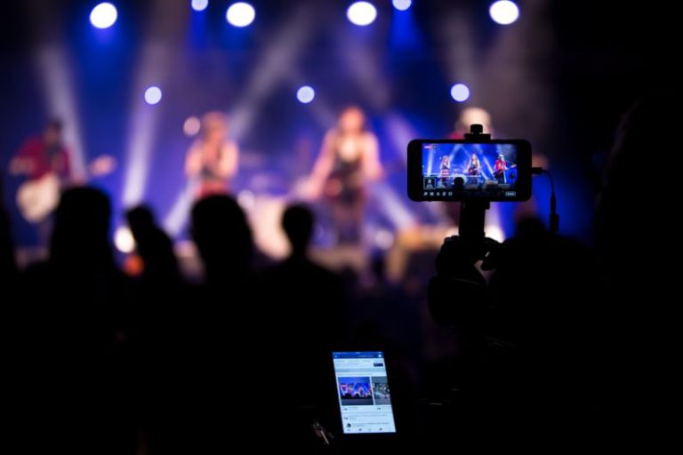 Streaming Priorities - people taking videos during concert