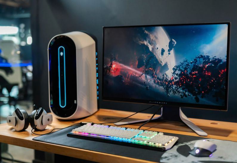 Troubleshoot Display - black flat screen computer monitor beside white computer keyboard
